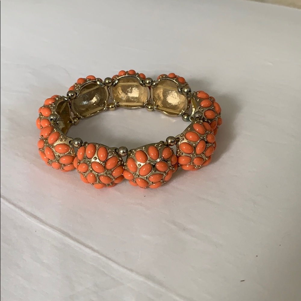 CORAL AND GOLD BRACELET
